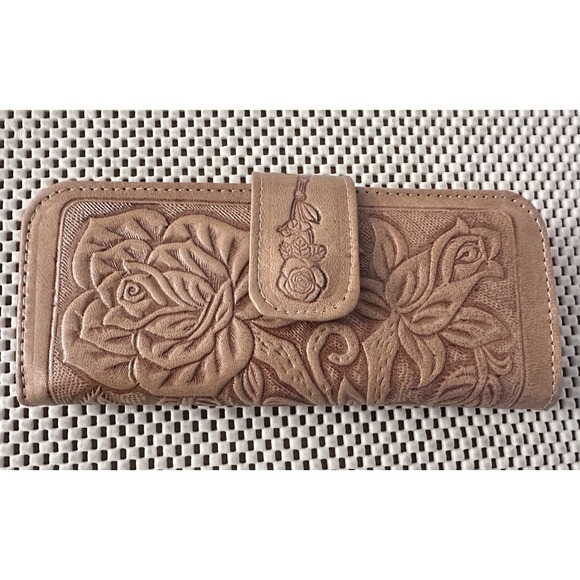 VTG Hand Tooled Wallet Genuine Leather Boho Brown Beige Clutch Card Organizer - Picture 1 of 11